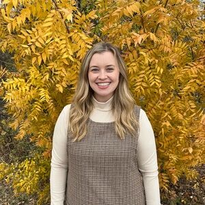 Meet your Posher, Elizabeth